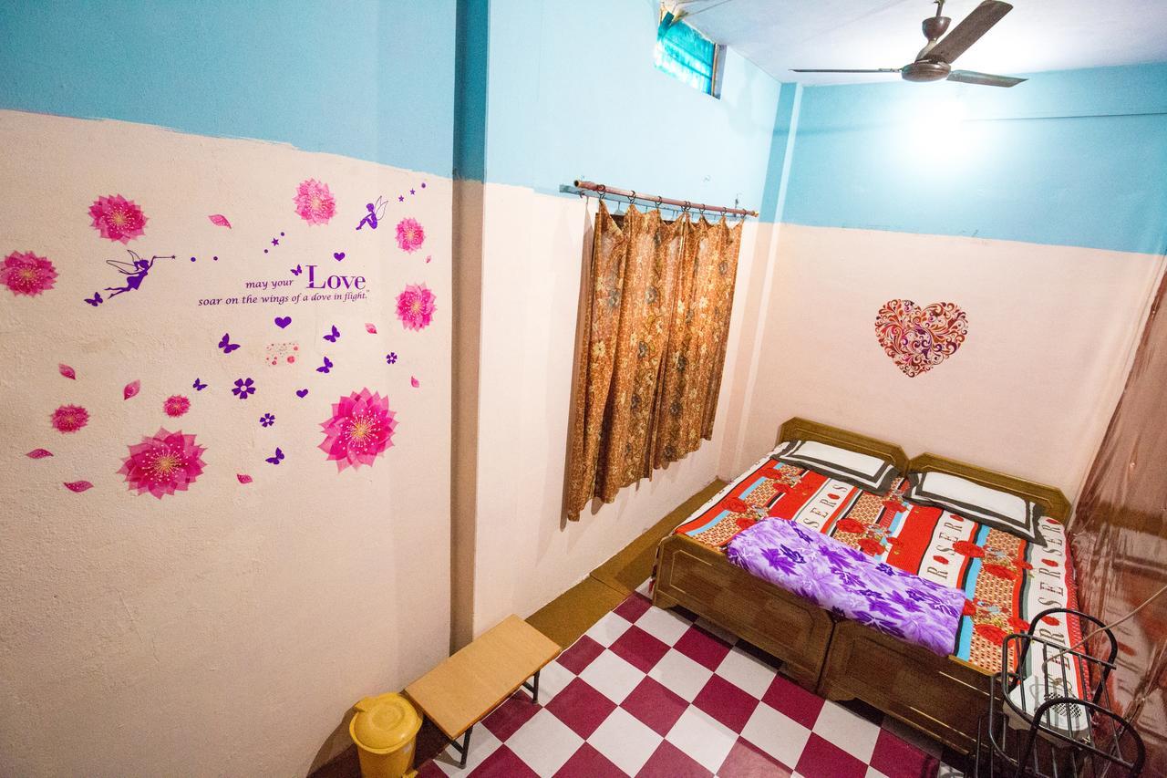 Somit Paying Guest House Benares Buitenkant foto