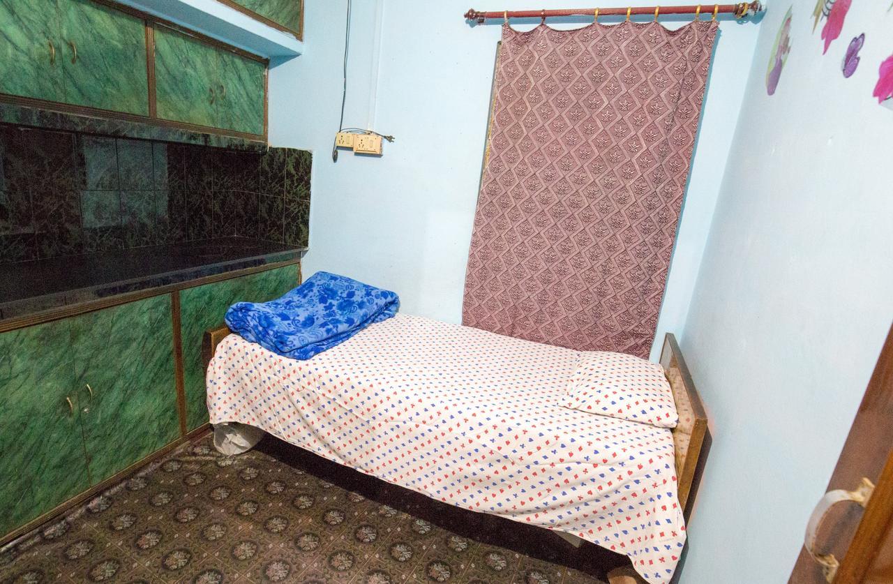 Somit Paying Guest House Benares Buitenkant foto