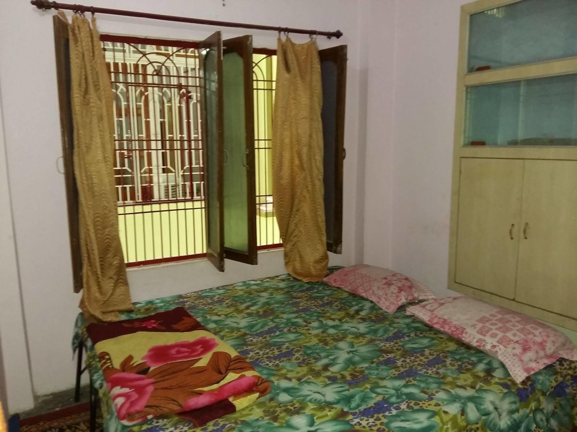 Somit Paying Guest House Benares Buitenkant foto